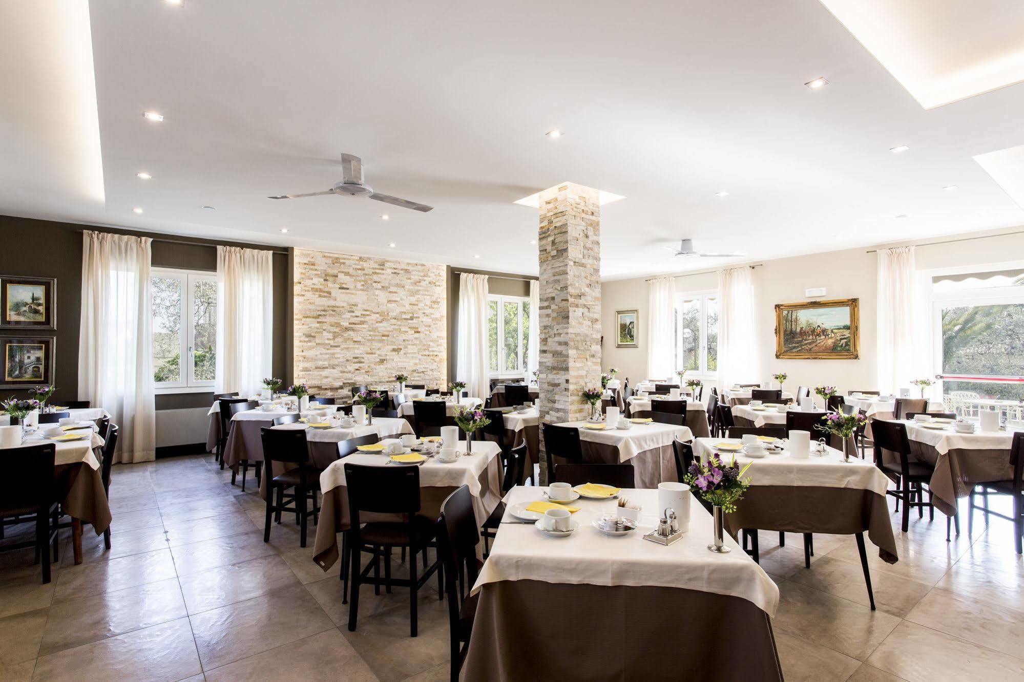 Hotel Sorriso Тосколано Мадерно Екстериор снимка
